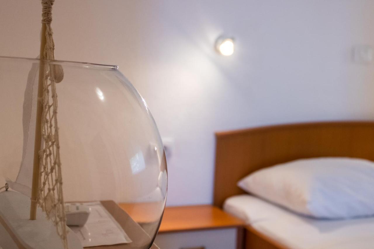 Apartments Maris Baška Voda Kültér fotó